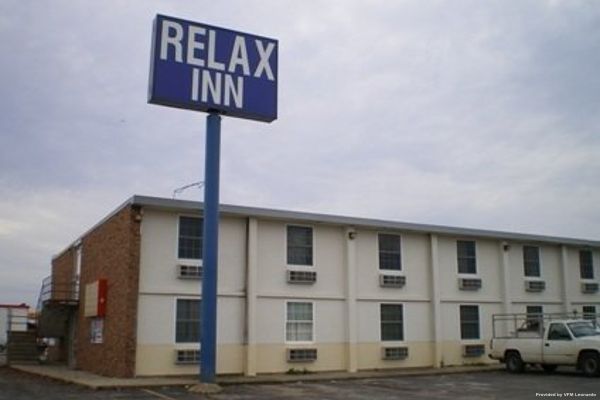 RELAX INN (Morton)